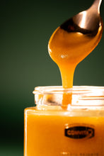 Load image into Gallery viewer, UMF™ 25+ Manuka Honey, 250 g.