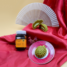 Load image into Gallery viewer, Early Bird Special: Comvita Honey Dreams Mooncake Gift (Box of 4)

